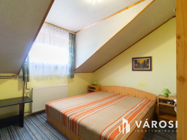 Eladó 3 szintes családi ház Zamárdiban