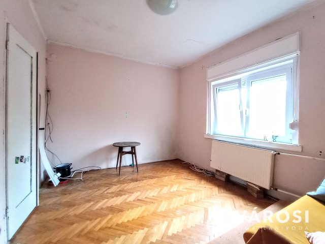 Somoskőújfaluban két ház együtt eladó