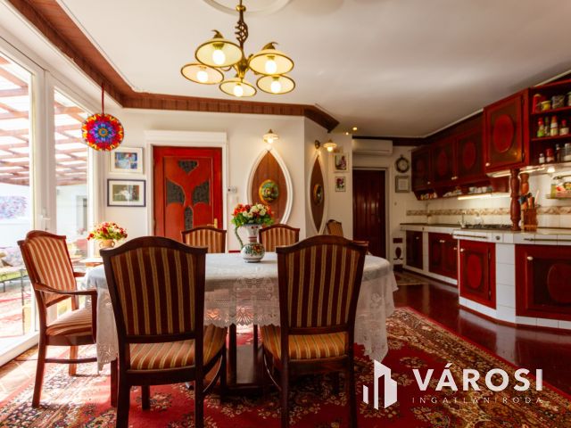 Családi ház hatalmas telekkel Debrecenben