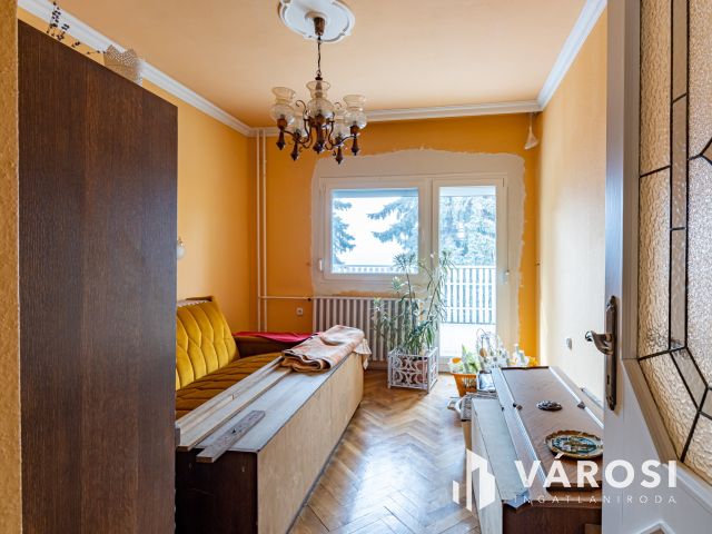 Pilisborosjenő és Budapest határán, panorámás családi ház