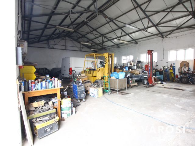 Vásárhelyen kiváló telephelyet kínálok.