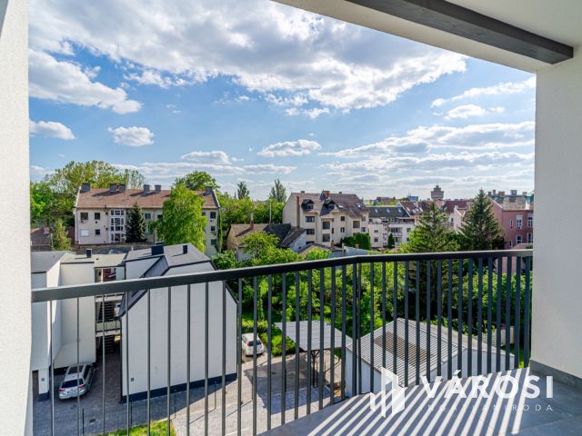 Penthouse a belváros szélén