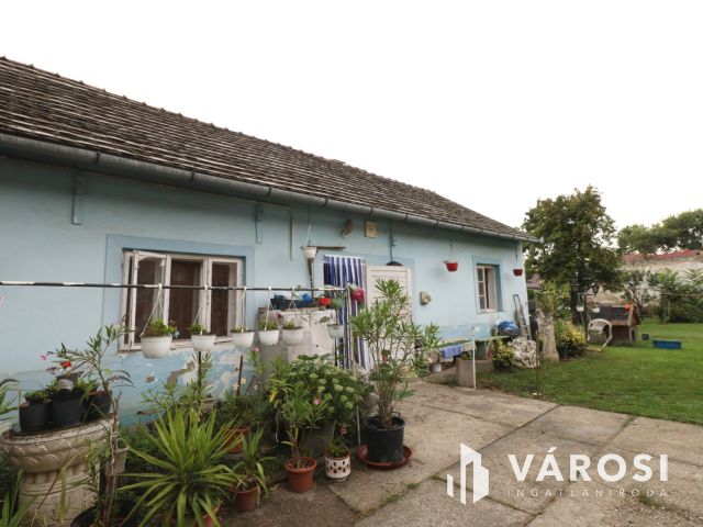 Két ház egy áráért a belvárosban