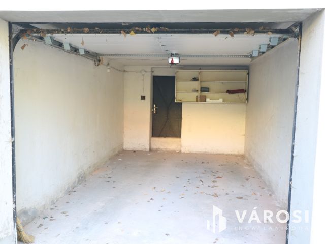 Festő utcai modern, tágas otthon.