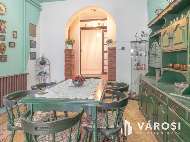 Társasházi kertes ház Dorozsmán