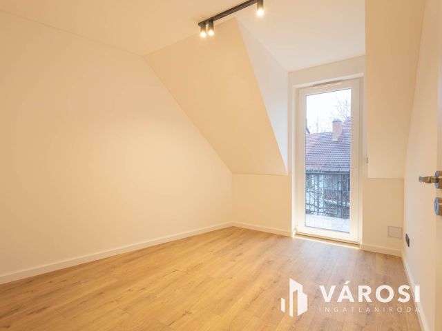 Belső kétszintes családi fészek Alsóvároson