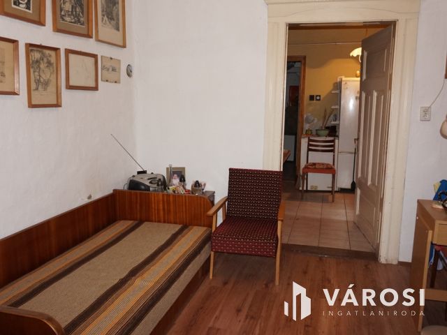 Felújítandó ház Vásárhely belváros közeli részén