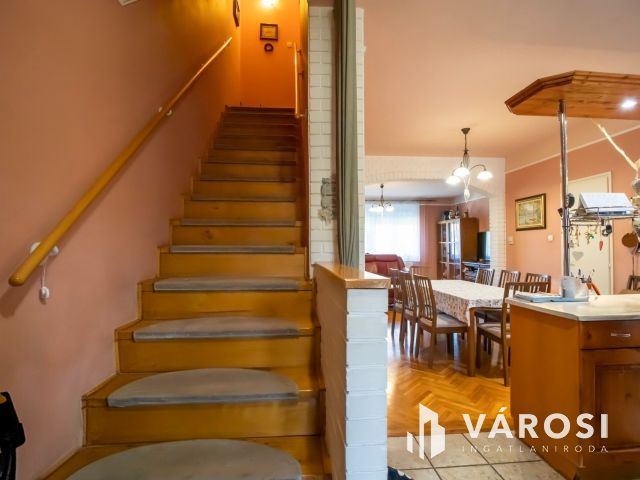 Tágas családi fészek Lovasberényben - 5 szoba, 3 fürdőszoba!