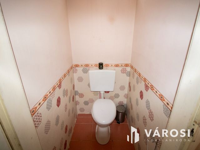 Tégla kockaház Vésztőn