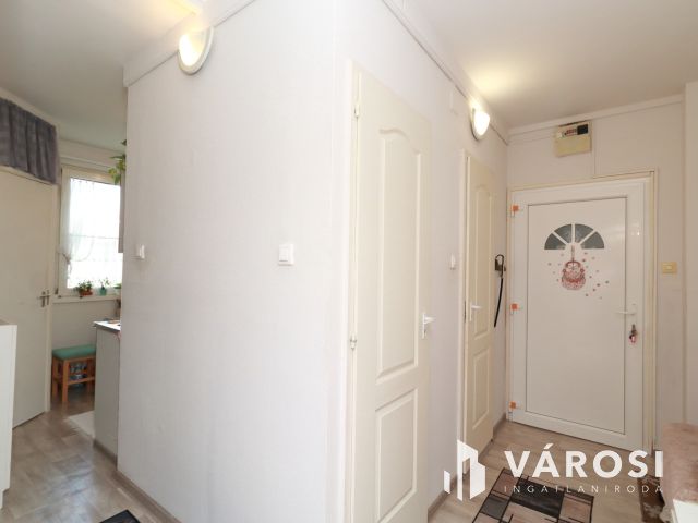 Hódtói erkélyes lakás