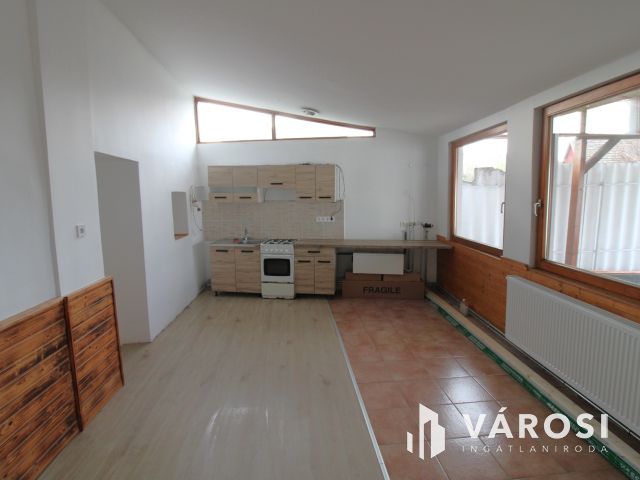 Azonnal költözhető, felújított otthon